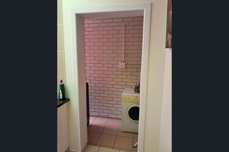 To Let 3 Bedroom Property for Rent in Island View Western Cape